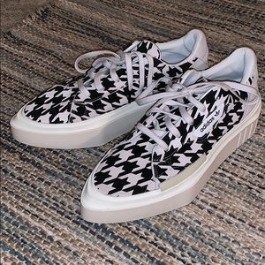 Adidas Women’s HyperSleek Shoes